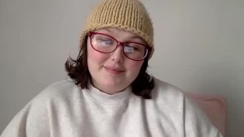 Snapshot of missmistressmal chatting on 04/10/26, 05:50 missmistressmal online show from 04/10/26, 05:50