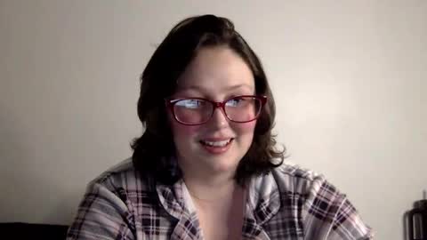 Snapshot of missmistressmal chatting on 05/05/26, 02:30 missmistressmal online show from 05/05/26, 02:30