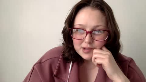 Snapshot of missmistressmal chatting on 06/01/26, 08:32 missmistressmal online show from 06/01/26, 08:32