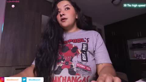 Snapshot of missmoonn chatting on 03/25/26, 07:09 MissMoon online show from 03/25/26, 07:09