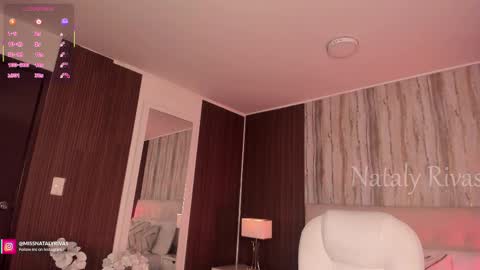 Nataly Rivas online show from 10/10/25, 09:58