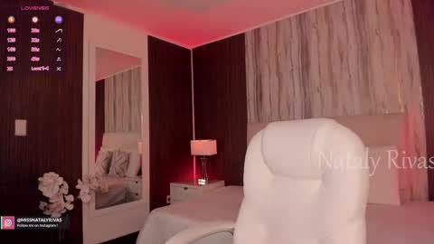 Nataly Rivas online show from 11/06/25, 09:48