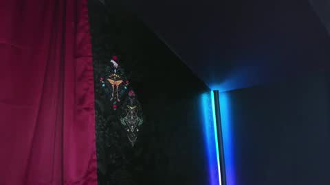 Snapshot of missnikkivill chatting on 03/07/25, 08:33 Mistress Nikki Vill online show from 03/07/25, 08:33