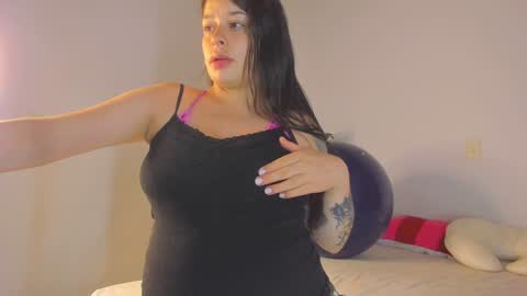 Snapshot of misspaulag chatting on 02/04/25, 02:07 misspaulag online show from 02/04/25, 02:07