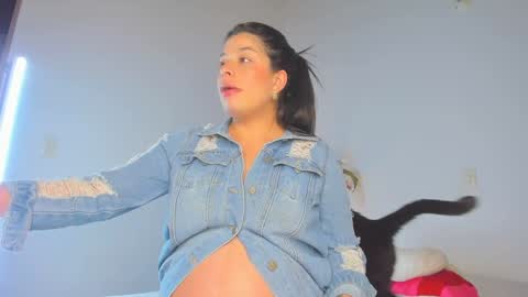 Snapshot of misspaulag chatting on 02/05/25, 12:10 misspaulag online show from 02/05/25, 12:10