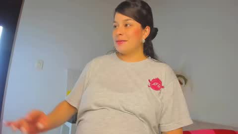 Snapshot of misspaulag chatting on 02/10/25, 02:30 misspaulag online show from 02/10/25, 02:30