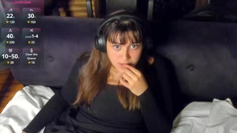 Snapshot of misspink152015 chatting on 03/07/25, 04:02 sarah online show from 03/07/25, 04:02