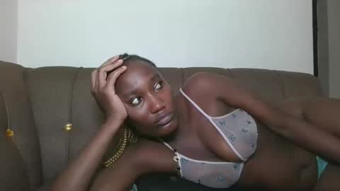 Snapshot of missprettygal chatting on 09/26/25, 05:44 pretty gal online show from 09/26/25, 05:44