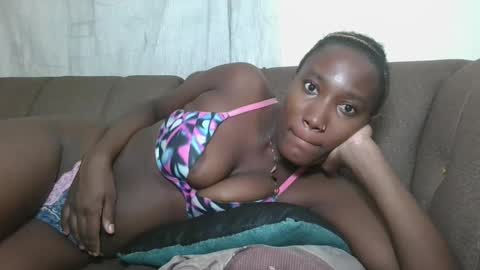 Snapshot of missprettygal chatting on 10/02/25, 09:00 pretty gal online show from 10/02/25, 09:00