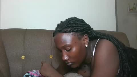 Snapshot of missprettygal chatting on 10/28/25, 11:07 pretty gal online show from 10/28/25, 11:07