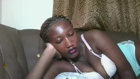 Snapshot of missprettygal chatting on 11/06/25, 07:59 pretty gal online show from 11/06/25, 07:59