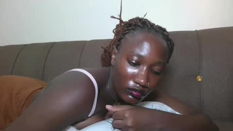 Snapshot of missprettygal chatting on 11/07/25, 08:03 pretty gal online show from 11/07/25, 08:03