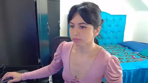 Snapshot of misspurple4 chatting on 01/12/25, 06:49 kassandra online show from 01/12/25, 06:49