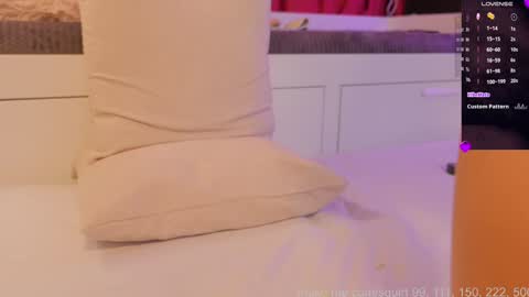 missqueenlust online show from 01/11/25, 06:03