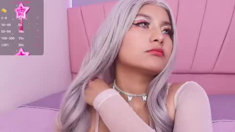 Luna online show from 03/01/25, 07:04