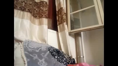 Snapshot of misss_slut chatting on 11/15/25, 06:15 call me your slut online show from 11/15/25, 06:15