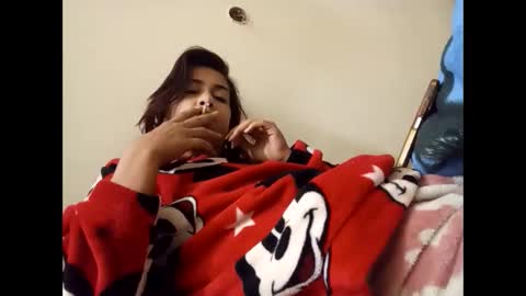 Snapshot of misss_slut chatting on 11/25/25, 12:21 call me your slut online show from 11/25/25, 12:21