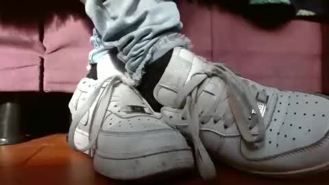 TELL ME MISS online show from 02/06/25, 01:32