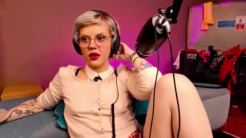 Snapshot of misstaco chatting on 10/02/25, 10:39 Tacodeluxe online show from 10/02/25, 10:39