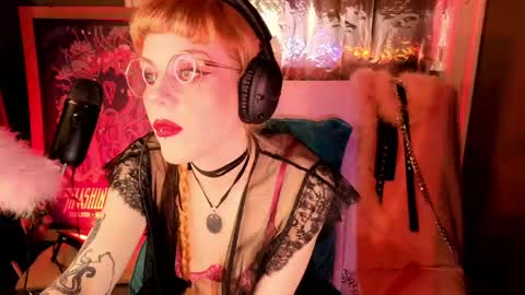 Snapshot of misstaco chatting on 04/18/26, 02:37 Tacodeluxe online show from 04/18/26, 02:37