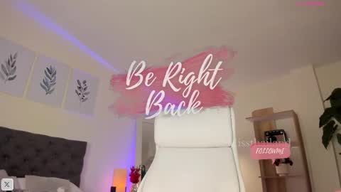 Fernanda Davila online show from 02/11/25, 05:37