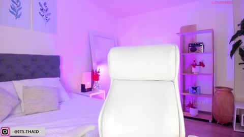 Fernanda Davila online show from 02/27/25, 11:15