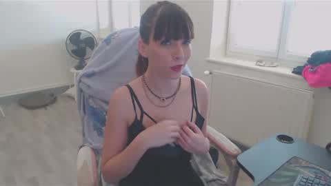 missthon online show from 12/24/24, 10:55