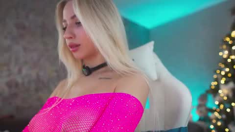 Eva online show from 12/16/25, 09:20