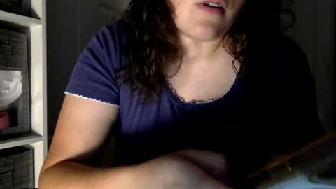Snapshot of misstress_liz chatting on 07/31/26, 05:18 misstress_liz online show from 07/31/26, 05:18