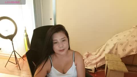 Snapshot of missvalday chatting on 06/02/26, 07:43 Val online show from 06/02/26, 07:43