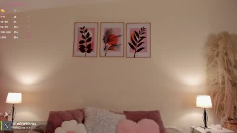 Valeria Davila online show from 04/09/26, 12:43