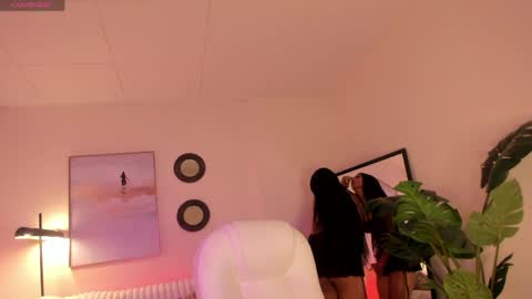 Valeria Davila online show from 05/06/26, 12:43