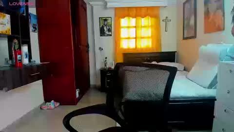 missvalery1 online show from 09/09/25, 08:52