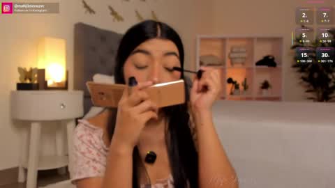 Snapshot of missvancouver_ chatting on 04/17/26, 01:47 Mafe Jimenez online show from 04/17/26, 01:47