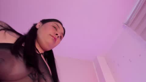 Snapshot of missweetpeach chatting on 11/18/25, 09:08 Pau OFmissweetpeach online show from 11/18/25, 09:08