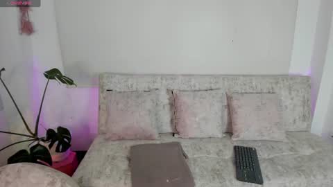 Snapshot of missweetpeach chatting on 06/10/26, 11:46 Pau OFmissweetpeach online show from 06/10/26, 11:46