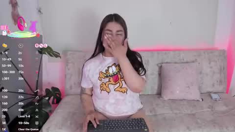 Snapshot of missweetpeach chatting on 06/18/26, 02:23 Pau OFmissweetpeach online show from 06/18/26, 02:23