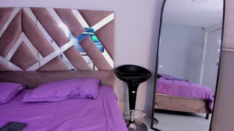 Miss online show from 02/03/25, 07:42