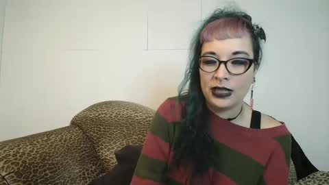 Missy Dee online show from 12/14/24, 07:18