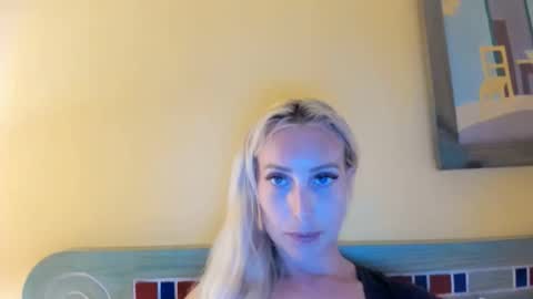 Missy matrix online show from 11/22/25, 05:01