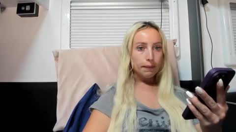 Snapshot of missy_matrix chatting on 02/21/26, 09:54 Missy matrix online show from 02/21/26, 09:54