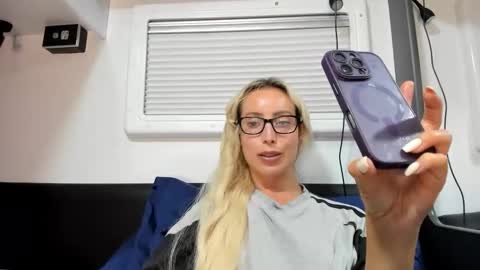 Snapshot of missy_matrix chatting on 02/27/26, 10:04 Missy matrix online show from 02/27/26, 10:04