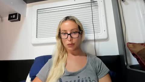 Snapshot of missy_matrix chatting on 03/01/26, 07:21 Missy matrix online show from 03/01/26, 07:21