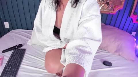 Snapshot of missy_taylor_ chatting on 01/15/25, 10:35 Missy online show from 01/15/25, 10:35