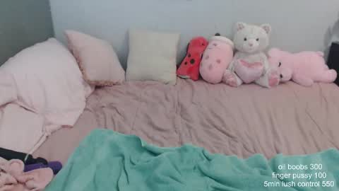 Snapshot of missyinpinkk chatting on 02/14/25, 07:17 Missy online show from 02/14/25, 07:17