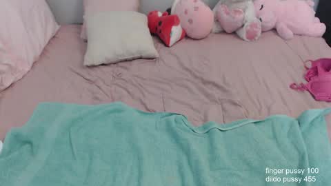 Snapshot of missyinpinkk chatting on 02/15/25, 06:12 Missy online show from 02/15/25, 06:12