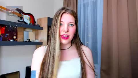 Snapshot of missyourann chatting on 04/18/26, 07:07 Anya online show from 04/18/26, 07:07
