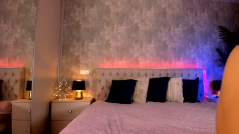 Snapshot of missyrai chatting on 11/28/25, 09:56 Raisa online show from 11/28/25, 09:56