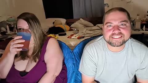 Snapshot of missytongue chatting on 11/02/25, 01:52 missytongue online show from 11/02/25, 01:52