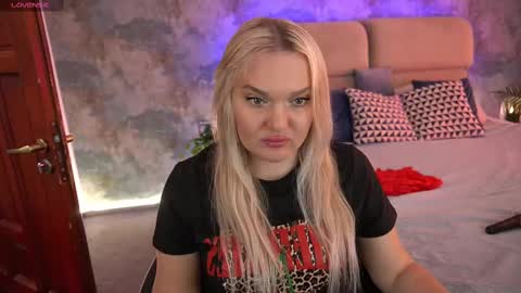  Amely  online show from 03/09/25, 09:35